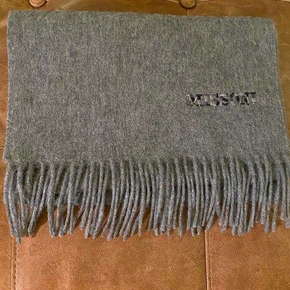 Missoni Wool Scarf - NWT - Picture 8 of 8